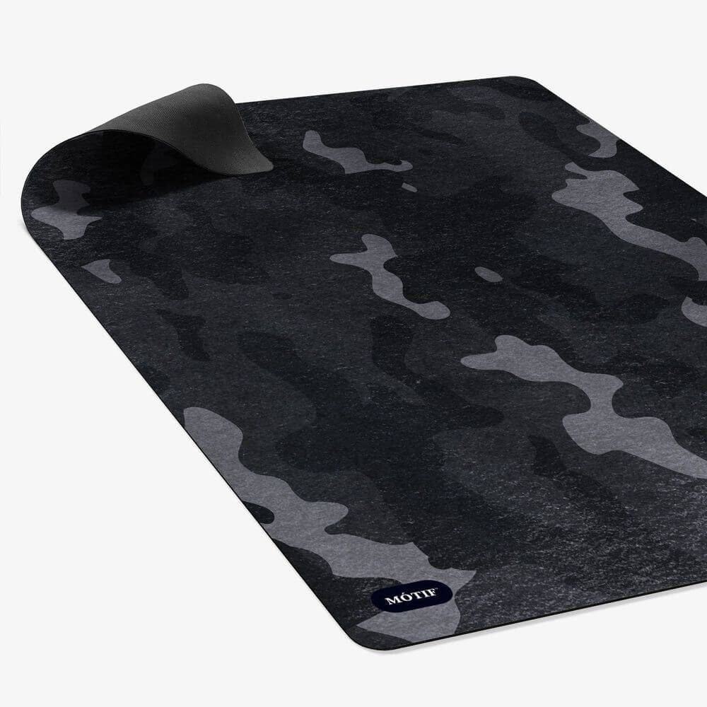 Mótif Camouflage Anthracite - Antraciete vloerbeschermer met camouflage patroon