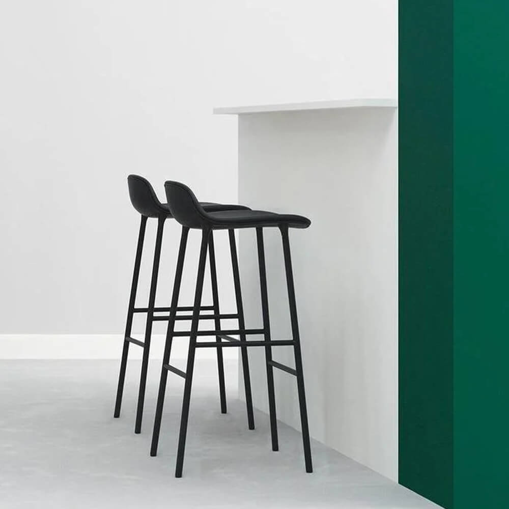 Normann Copenhagen Form Barkruk - Zwart Staal - 65 cm